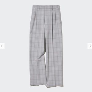 Wide-Fit Pleated Pants (Checked)